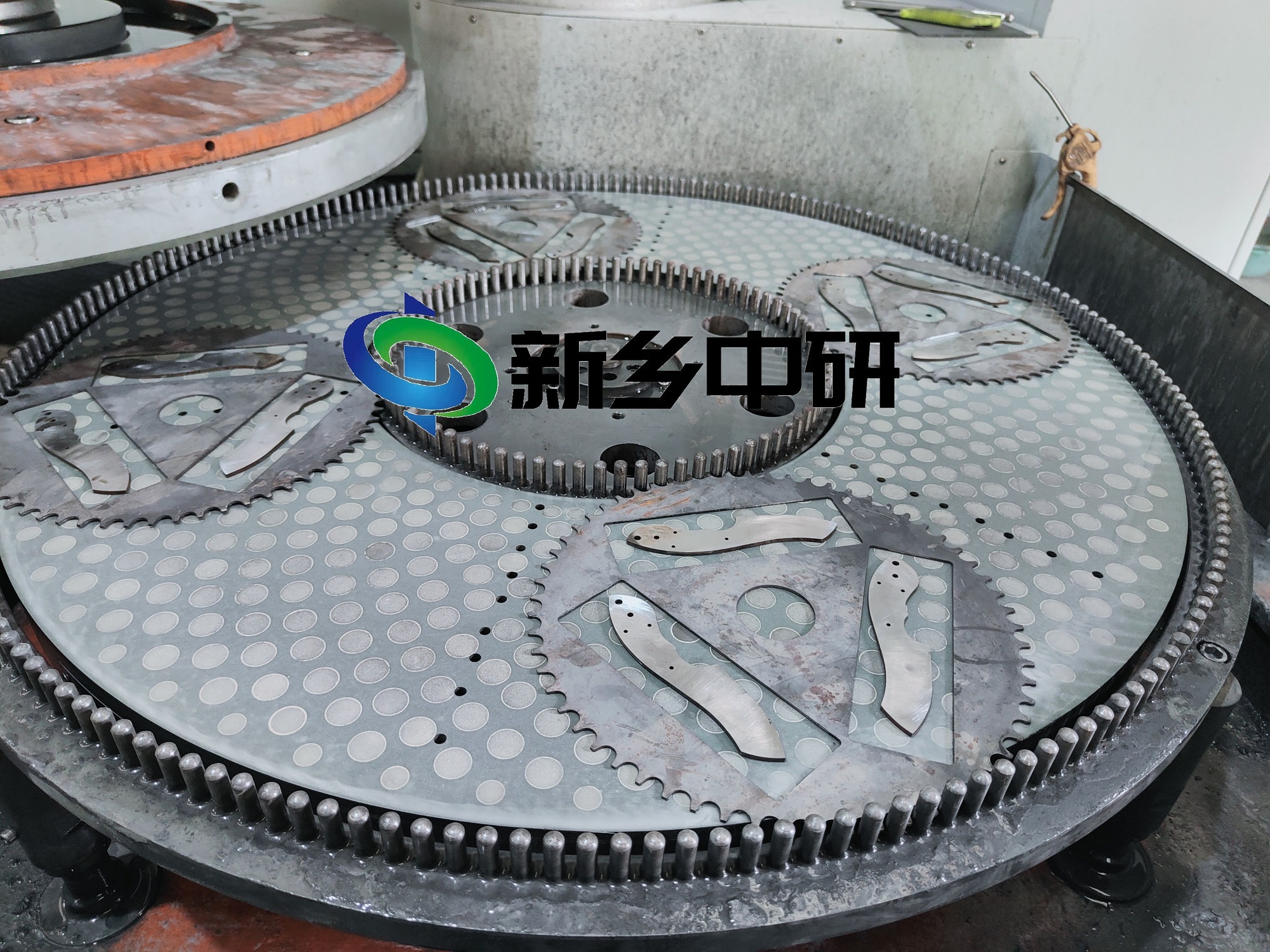 雙面研磨機 鈦合金工件研磨拋光 金剛石砂輪 數(shù)控操作